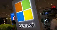 Microsoft in talks to sign on Amazon as customer in $1 bln cloud tools deal