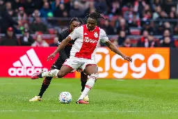 Ajax en Fulham rond over Bassey