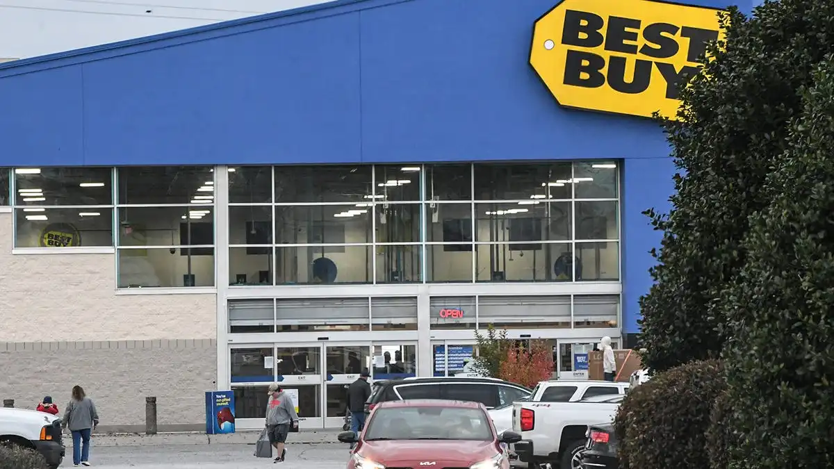 Best Buy plans to close 10 to 15 stores by 2025, according to recent earnings call