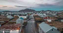 Volcano Erupts in Iceland Near Power Plant, in ‘Worst-Case Scenario’