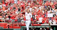 Joey Votto announces his retirement