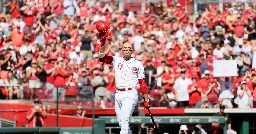 Joey Votto announces his retirement