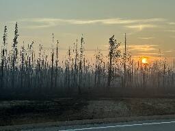 As it happened: All of Yellowknife told to evacuate