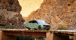 world’s first off-road solar car ‘stella terra’ succeeds in cruising from morocco to the sahara