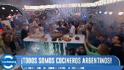 El emotivo video de despedida de Cocineros Argentinos en la TV Pública | Levantaron el programa tras 15 años