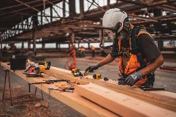 The Link Between Mental Health, Drugs and Alcohol use in Construction - HSE Network