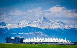 Denver International Airport - Wikipedia