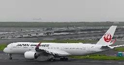 Tokyo Haneda operating in mixed mode at time of JAL A350 landing collision