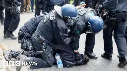 Grünheide: Tesla factory protesters clash with police in Germany