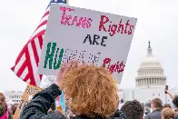 Crowd cheered as two transgender women were attacked in Minneapolis, advocates say