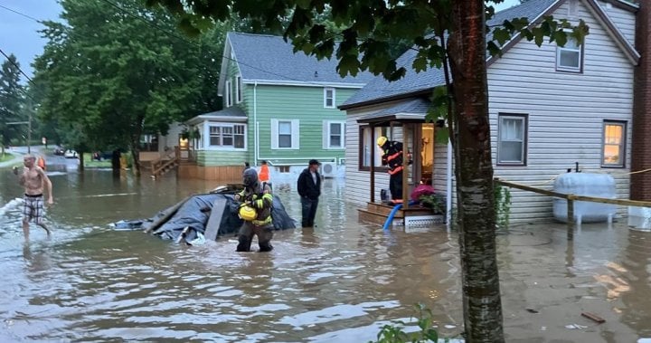 Repeated extreme weather events linked to rise in mental health problems, trauma  | Globalnews.ca