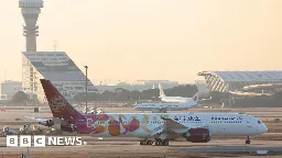 China: Two women spark debate after locking girl in plane toilet