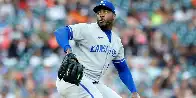 [News] Royals send Chapman to Rangers for 2 players