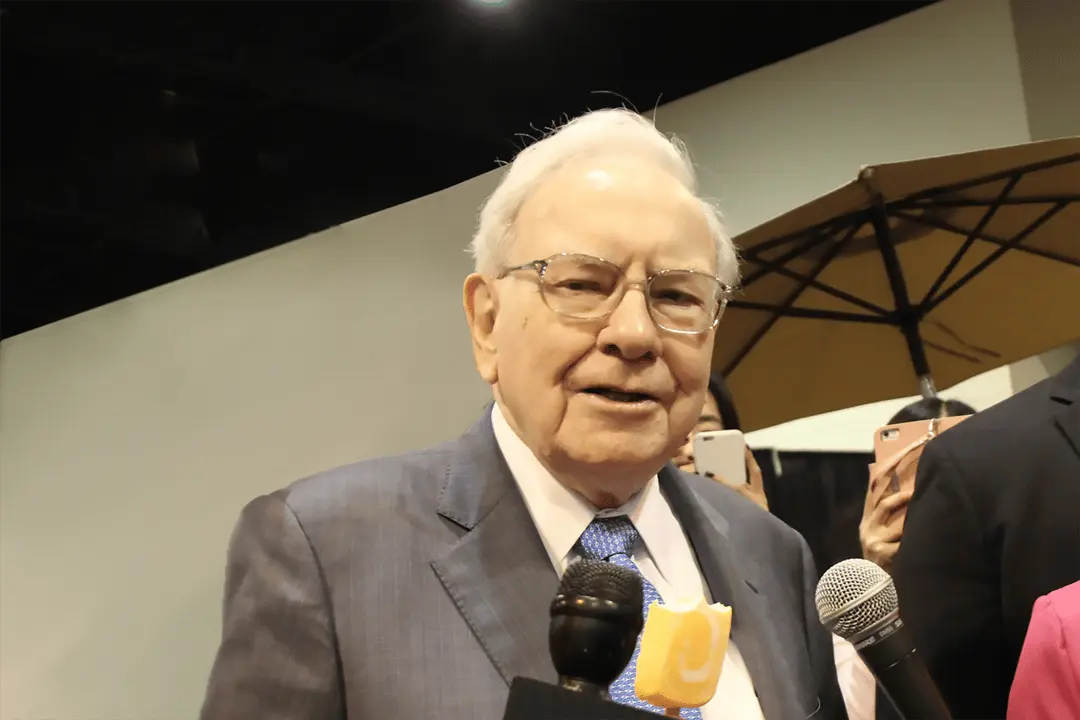 Almost Half of Warren Buffett-led Berkshire Hathaway's $365 Billion Portfolio Is Invested in Only 1 Stock