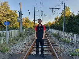 VIDÉO. Il a fait une tentative de suicide sur la voie ferrée en Gironde : "L'ancien Jessy est mort ce jour-là"