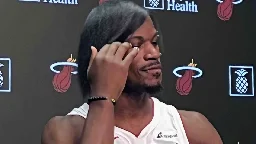 Jimmy Butler breaks out new 'emo' look for Heat media day