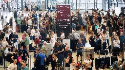 Cancelled or delayed flight? How to claim compensation