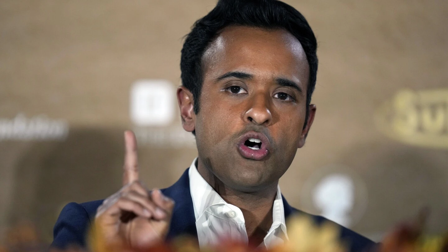 Vivek Ramaswamy struggles to gain traction with Iowa Republicans as critics question his path ahead