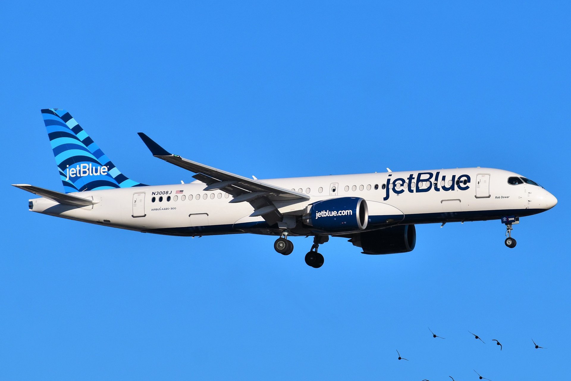 US judge blocks JetBlue from acquiring Spirit Airlines