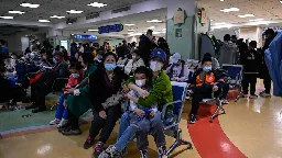 Leading scientists urge caution over new pandemic fears amid pneumonia clusters in China