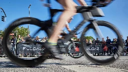 Behördenpanne: Ironman Hamburg nach tödlichem Unfall 2023 erneut mit Gefahrenstelle