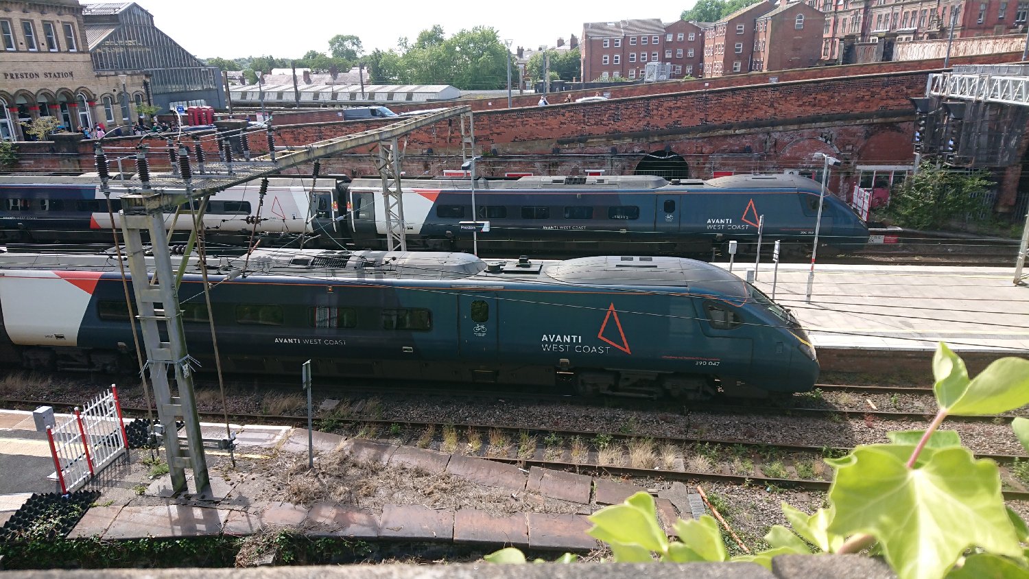 A Pair of Pendelinos on Preston's Platforms