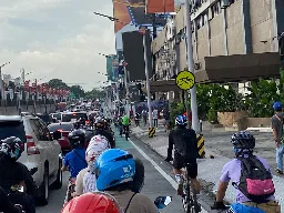 Only 1,500 cyclists on EDSA daily, says MMDA. Another bike count says it's more like 7,000.