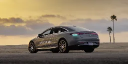 Turquoise taillights tell you this Mercedes is driving autonomously