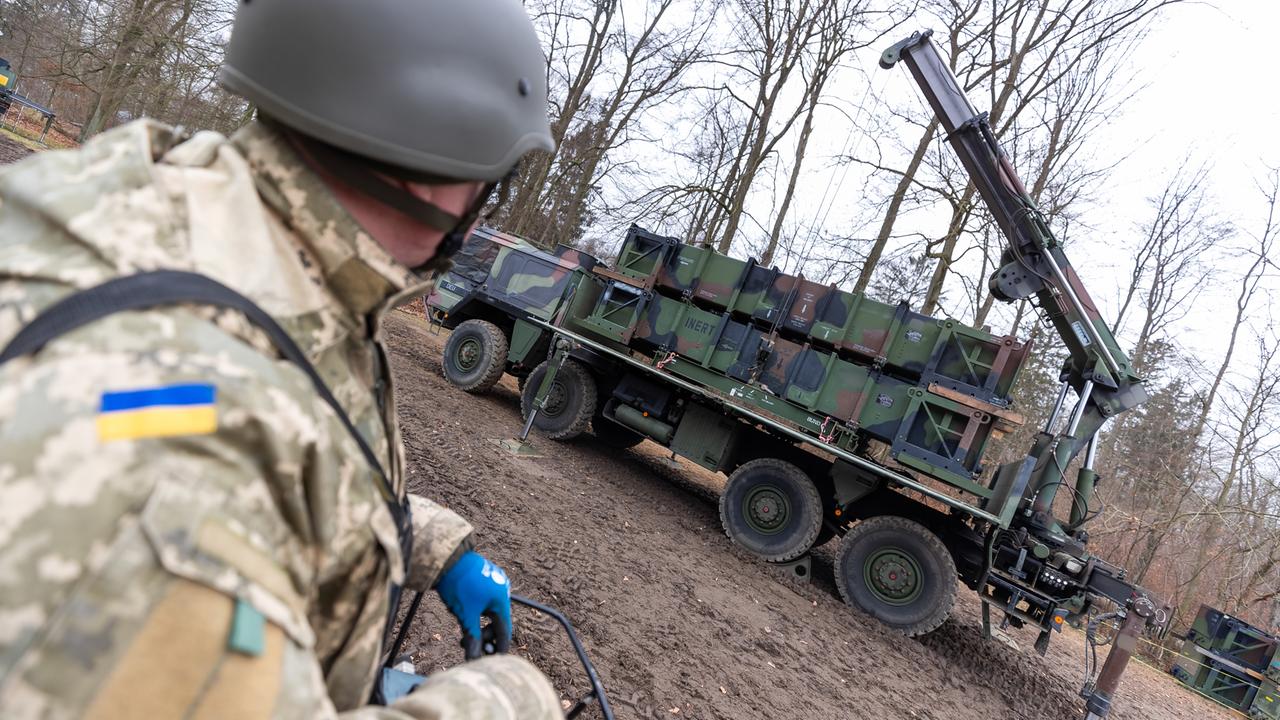 Gegen russiche Ziele: Berlin erlaubt Einsatz deutscher Waffen